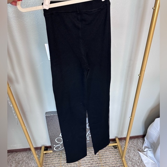 GOOD American Forever Relaxed Pants NWT In SZ 0 in Black001 SOLDOUT ONLINE - Picture 7 of 8